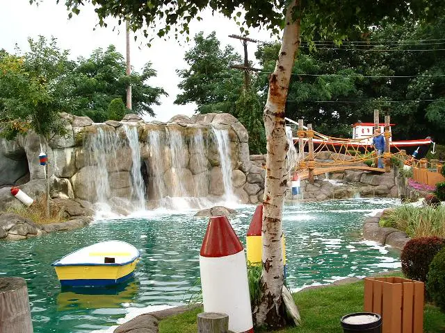 best cape cod mini golf